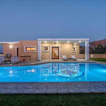 Nikola'S Villa Stalos Chania Eksteriør billede