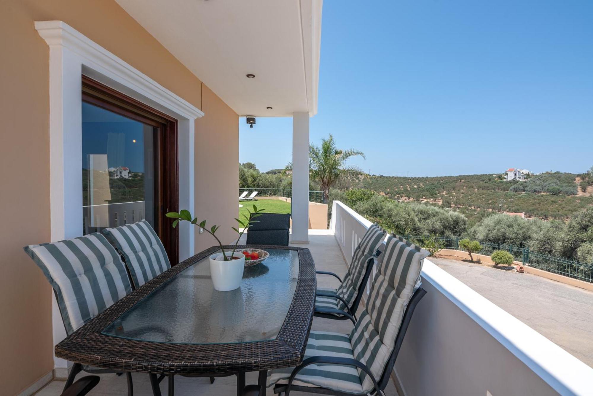 Nikola'S Villa Stalos Chania Eksteriør billede